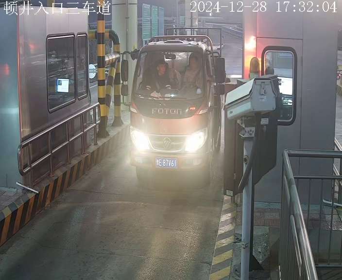 頓井入口三車道 (服務(wù)器)_001_2024-12-28-17-32-05.jpg 頓井入口三車道 (服務(wù)器)_001_2024-12-28-17-32-05.jpg