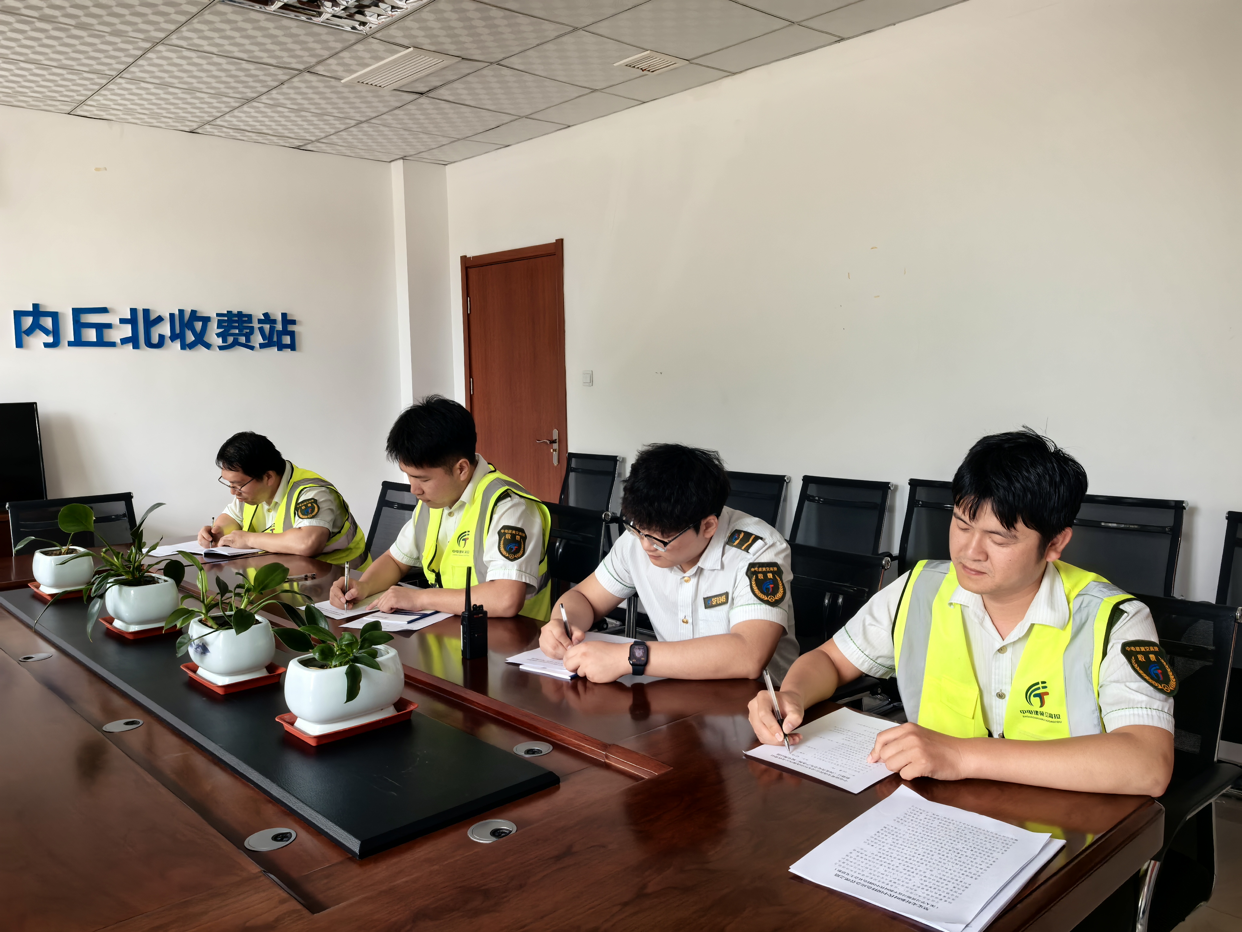 崗位練兵 (2).jpg 崗位練兵 (2).jpg
